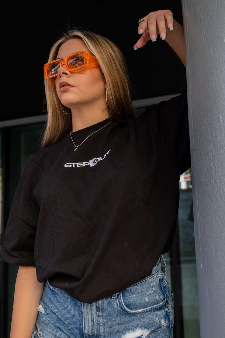 BLACK TEE