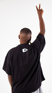 BLACK TEE