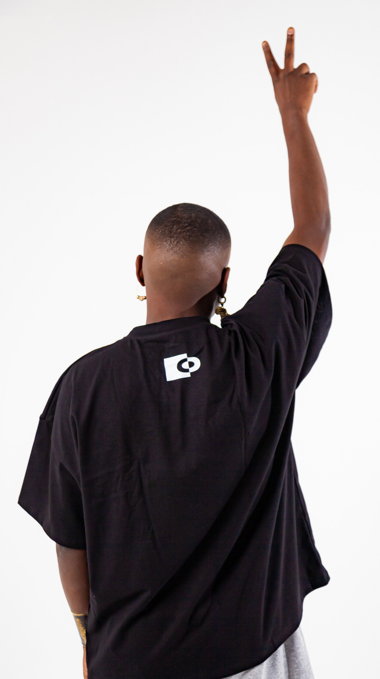 BLACK TEE